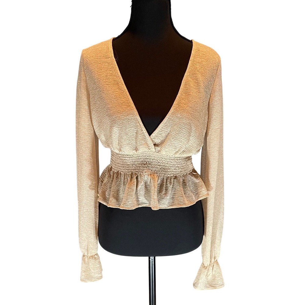 Urban Outfitters Champagne Gold Plisse Smocked Peplum V-Neck Blouse M‎ Luxe Glam